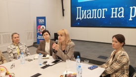 «Диалог на равных»: мурманские эксперты обсудили влияние медиа на формирование образа семьи