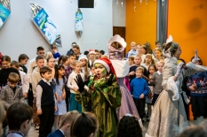 Новогодние ёлки главы города стартовали в Мурманске 