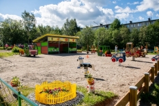 Новая игровая площадка появилась в Первомайском округе Мурманска