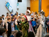 Новогодние ёлки главы города стартовали в Мурманске 