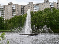 В Мурманске запущен фонтан на озере Глубоком