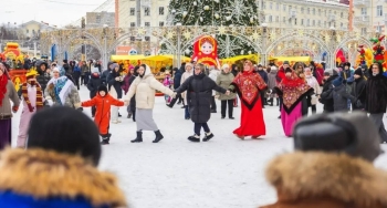 Масленичные гулянья прошли во всех округах Мурманска